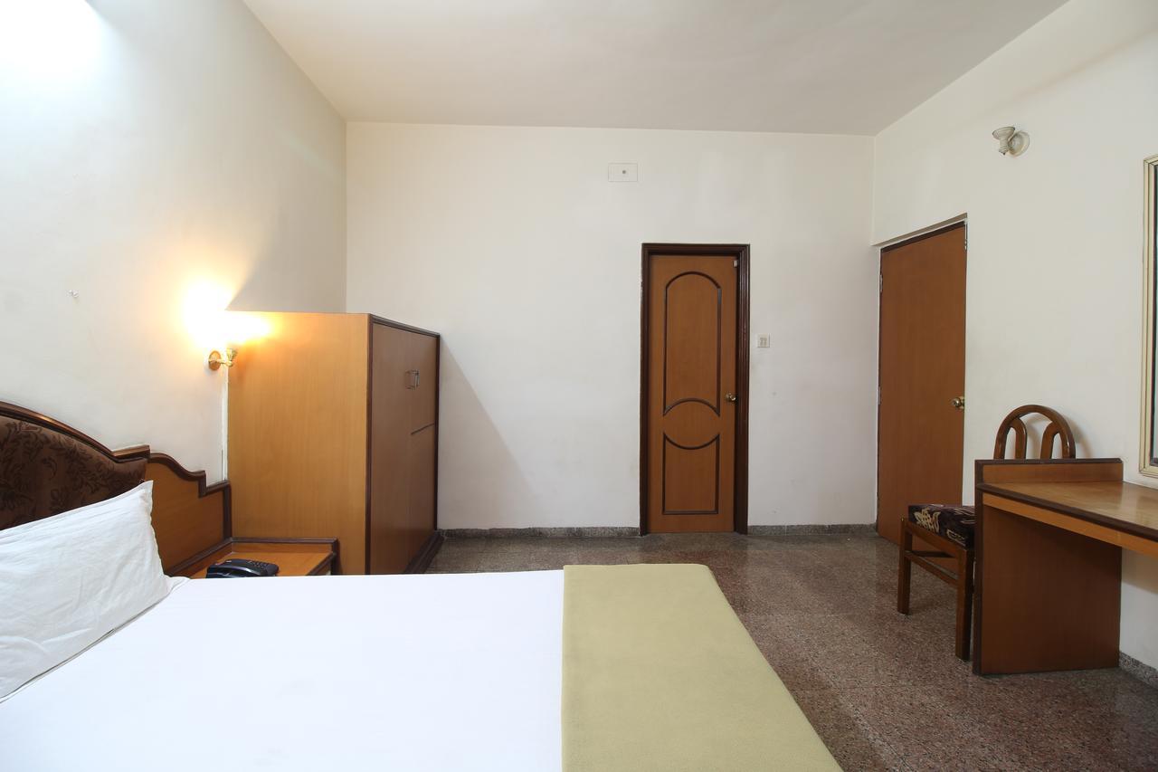 Soubhagya Inn Силваса Екстериор снимка