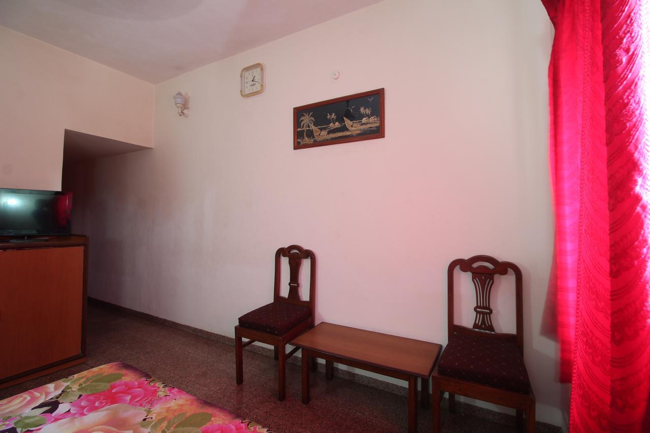 Soubhagya Inn Силваса Екстериор снимка